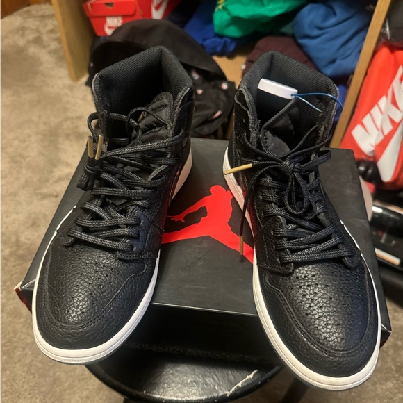 Nike Retro 1 Air Jordan 9.5 - Picture 4 of 7